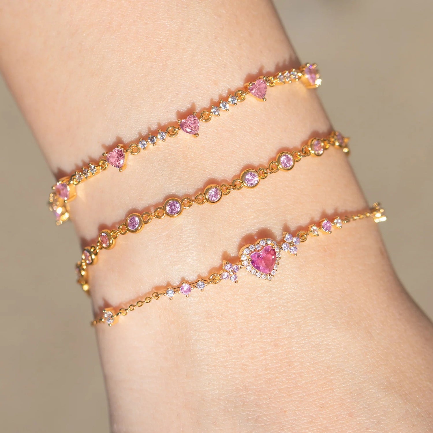 Rose Sand Brier love bow bracelet for women featuring a delicate bow design, stylish jewelry for female accessory collection.