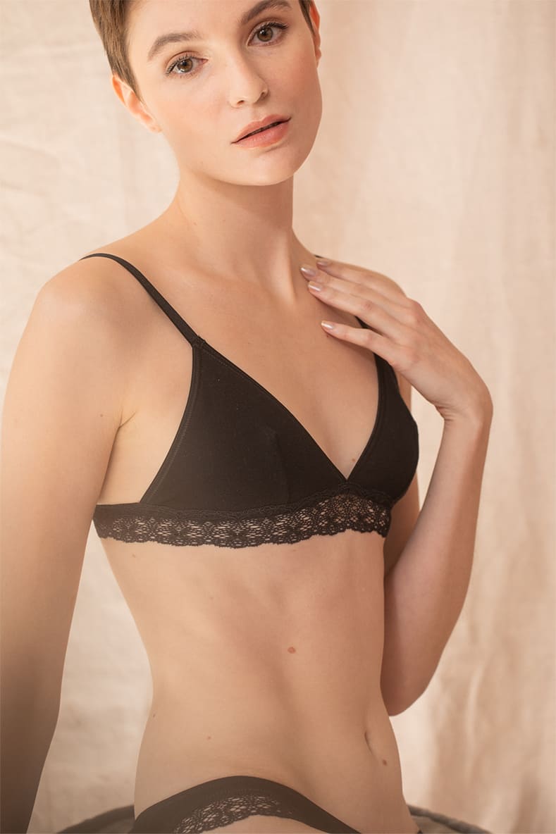 Black Casamance lingerie bra by Silver Daedalus, in XL size, made of organic cotton, detailed lace design visible.