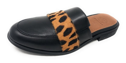 Azure Ophion Culver footwear, stylish leather shoes with sleek design and comfortable fit, shown in a clear product photo.