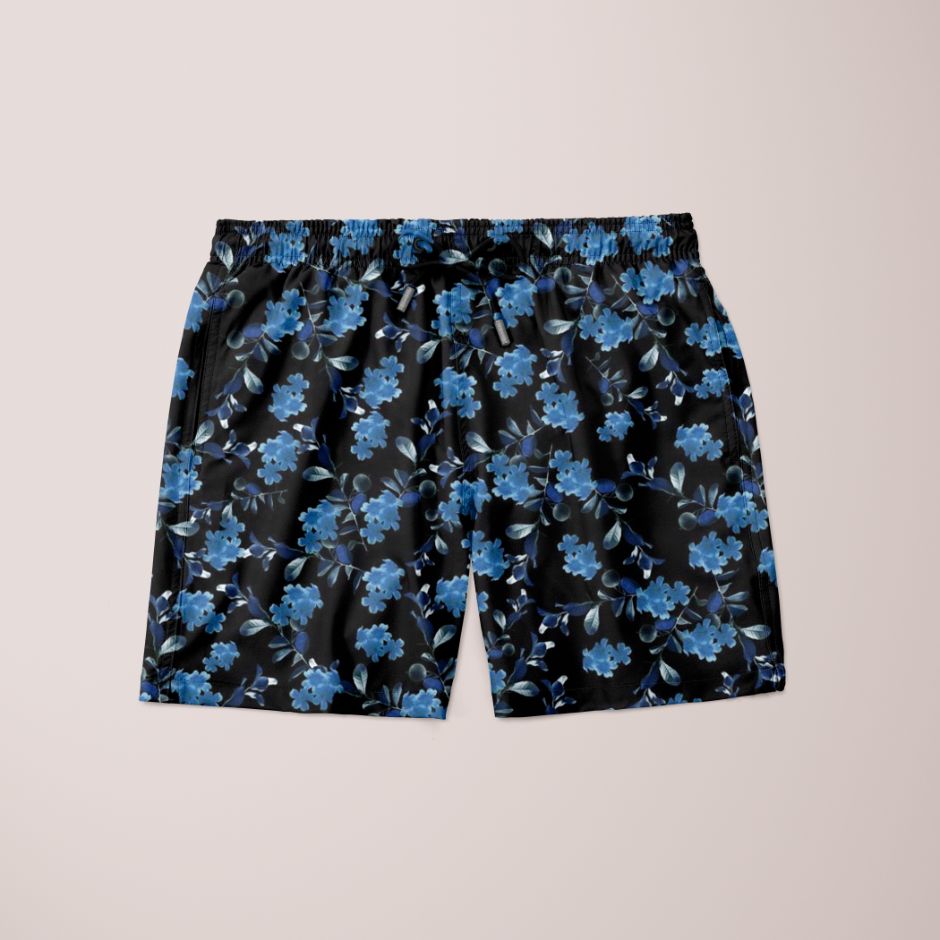 Scorpius Aamantel shorts made of light, woven rafia fabric, displayed on a neutral background with natural folds and texture.
