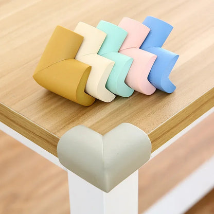 Set of 5/10 soft edge safety corner protectors for toddlers and infants, designed to prevent injuries on sharp furniture edges.