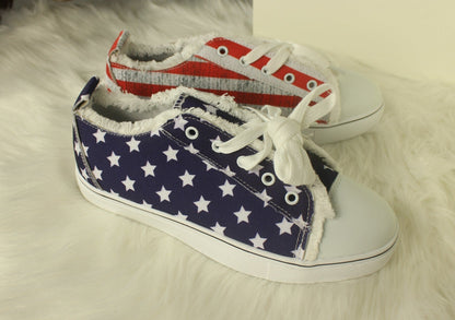 Silver Juneberry star striped lace-up flats with round toe, casual sneakers featuring a stylish star pattern and comfortable design.
