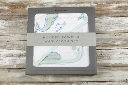 Kids &amp; babies whale hooded towel and washcloth set by Lavender Charlie, featuring a cute whale design and soft cotton fabric.