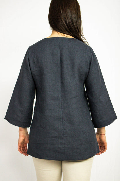 Asphalt grey linen oversize top from Magenta Sugarplum, relaxed fit blouse with long sleeves and casual style.