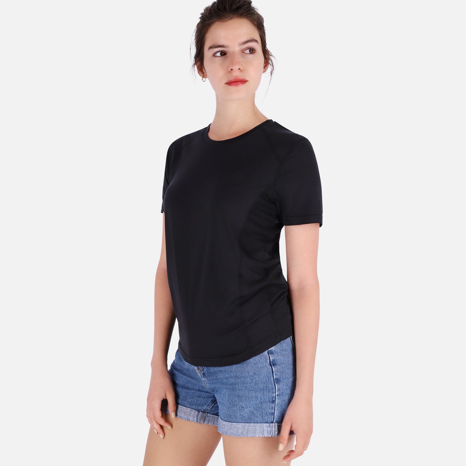 Black Rose Hemera QuickDry activewear shirt for women, lightweight and breathable T-shirt suitable for sports and workouts.