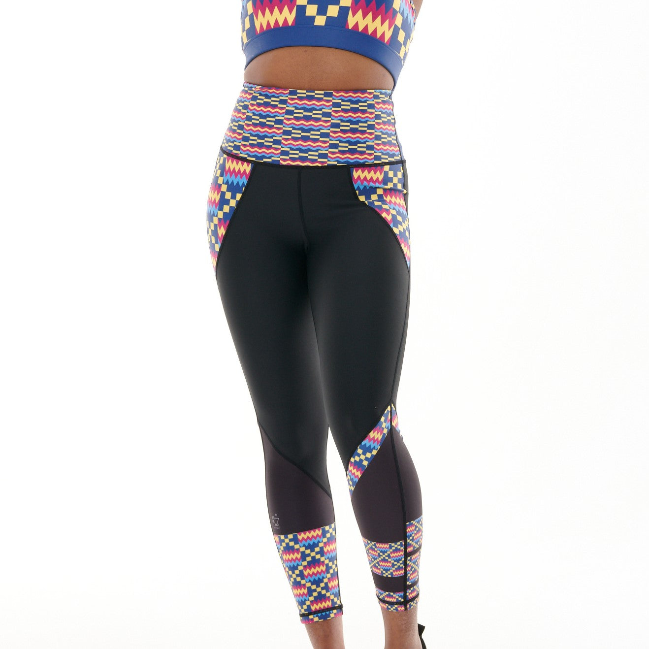 White Oliver Kayentee Cerulean Beautiful Leggings, vibrant blue activewear with a comfortable fit and stylish design.