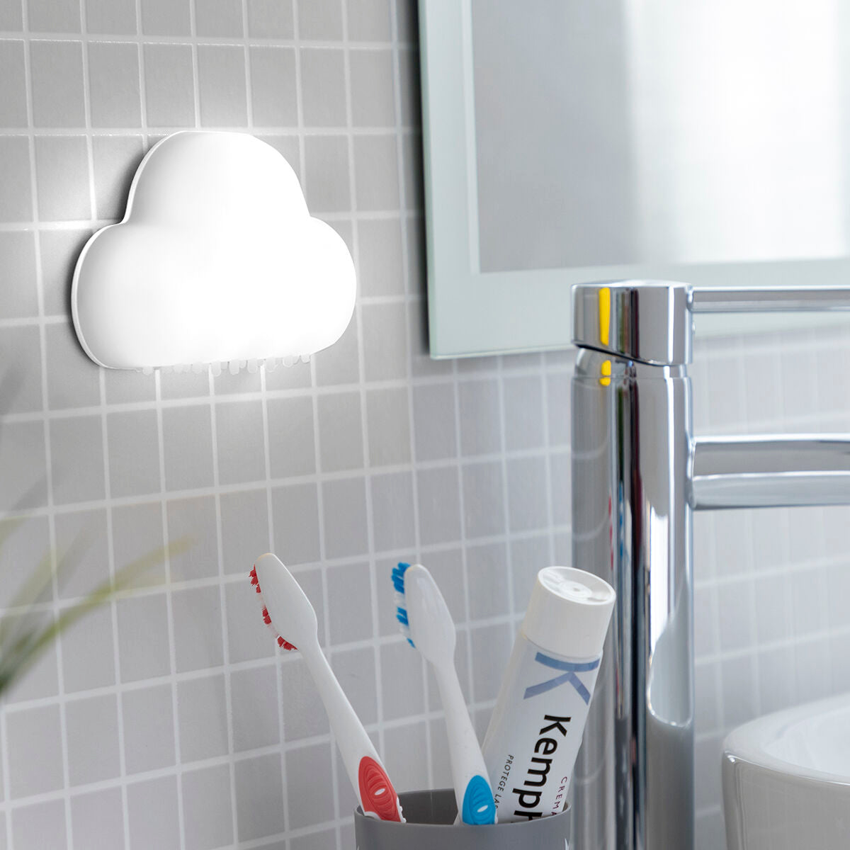 Portable Smart LED Lamp from Clominy InnovaGoods, a sleek home decor light with customizable colors and modern design.