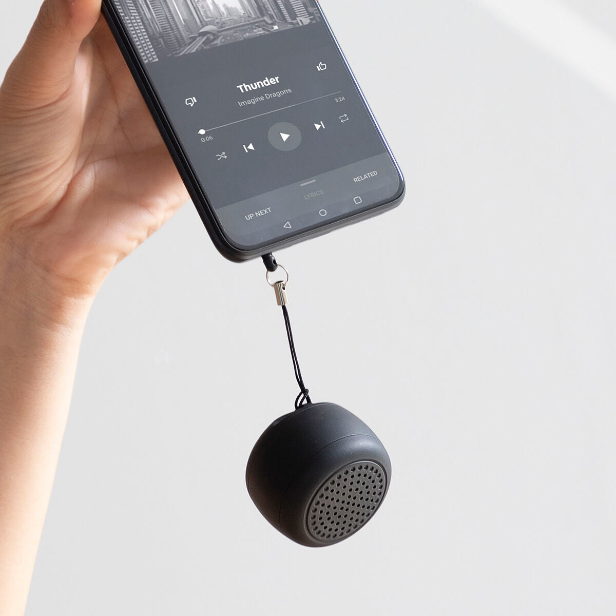 Rechargeable portable wireless mini speaker by Miund InnovaGoods, compact consumer electronics device with built-in speaker for on-the-go sound.