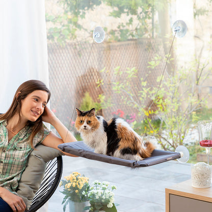 Hanging cat hammock from Bigbuy&