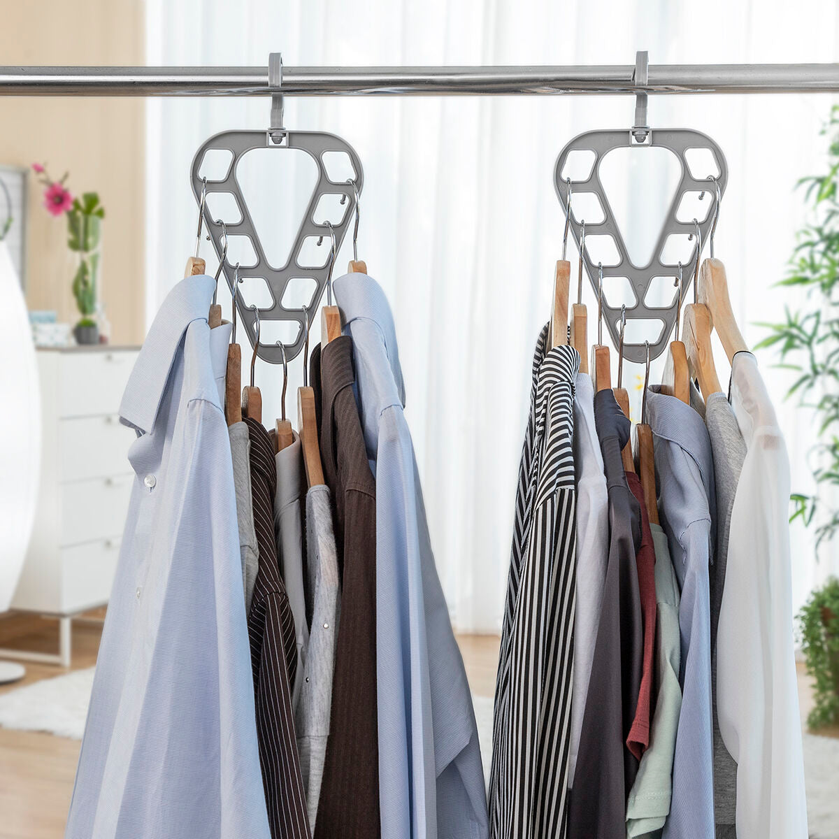 Set of two Orzer InnovaGoods hanger organizers from Bigbuy, featuring multiple compartments for closet organization.