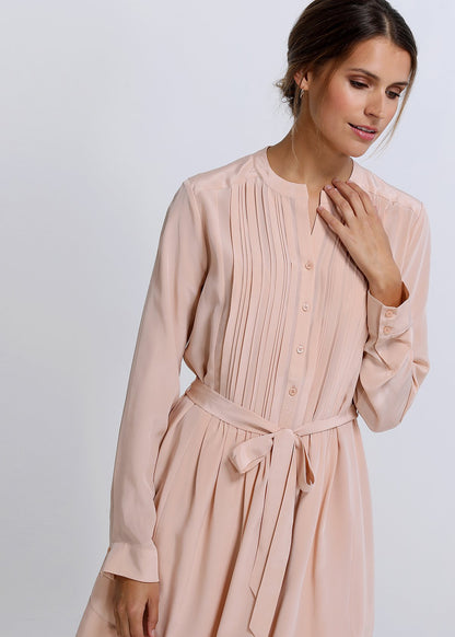 Pink women&