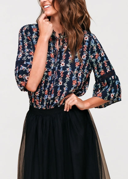 Navy women&