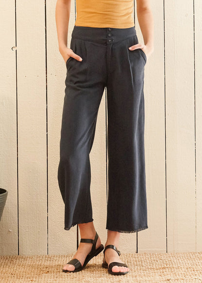 Navy women&