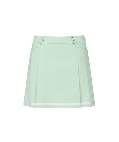 Light green women&