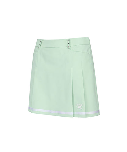 Light green women&
