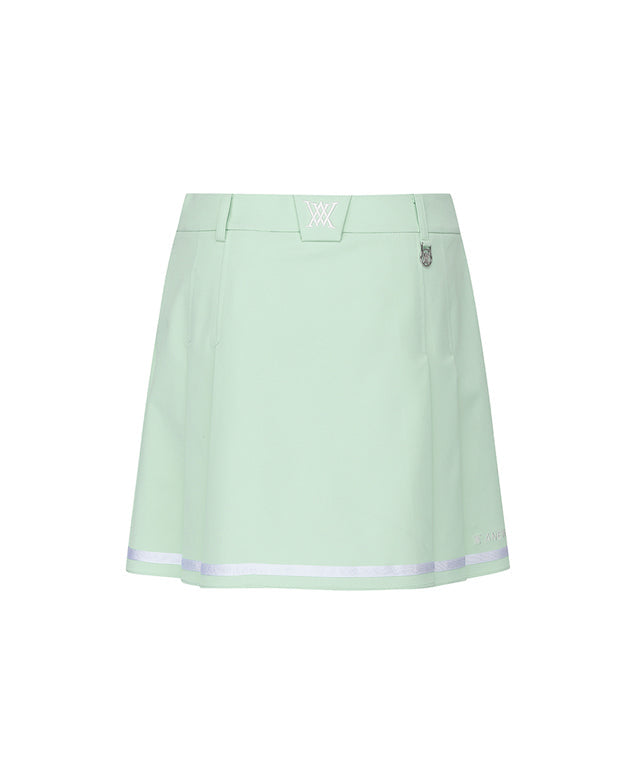 Light green women&