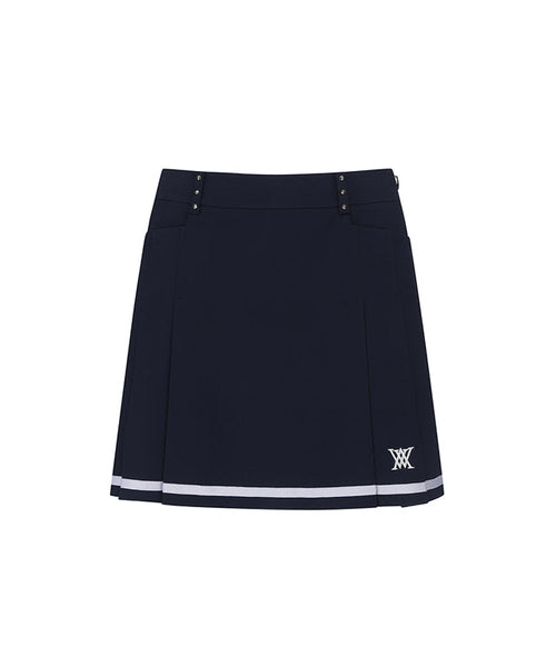 Navy women&