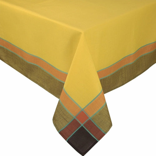 Pink Leto Riviera tablecloth in gold with elegant floral pattern, ideal for home decor and table setting.