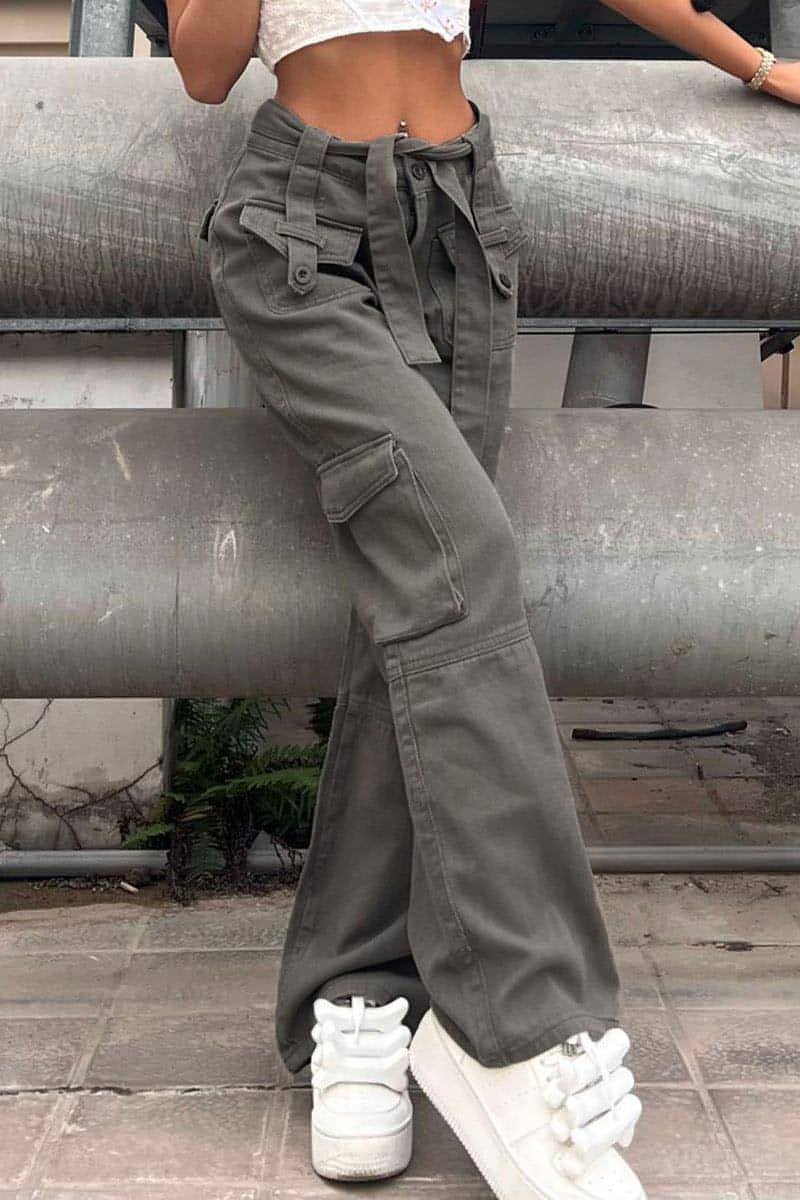 Carmine Juneberry vintage jeans for women with multi-pocket belt, casual workwear style, made of durable denim fabric