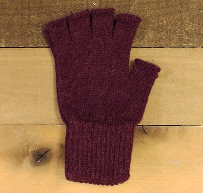 Milky Way fingerless alpaca gloves for work and play, soft alpaca wool, in small size with a mulberry color.