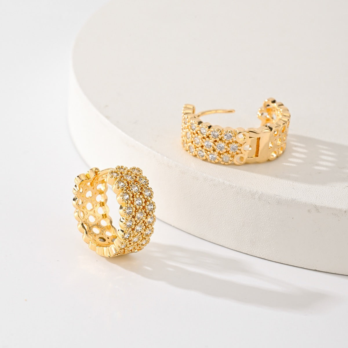 Exquisite kids and babies earrings by CJDropshipping featuring a popular fashion jewelry design with delicate, stylish craftsmanship.