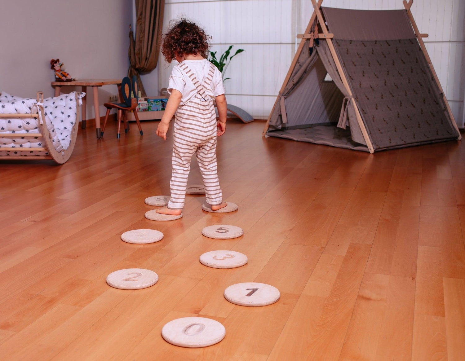 Red Oceanus Montessori balance beam and stepping stones set for children&