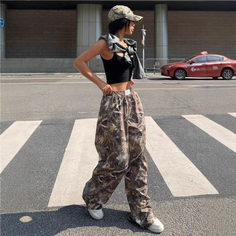 Pear Daisy camouflage casual pants with multiple pockets, hip hop retro street style for comfortable everyday wear.