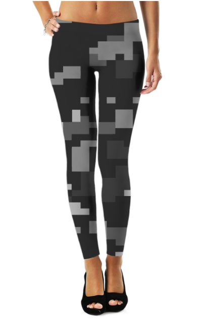 Sky Felix Camofludge 9 Leggings, camouflage T-shirt leggings with detailed pattern and comfortable fit, shown on a model.