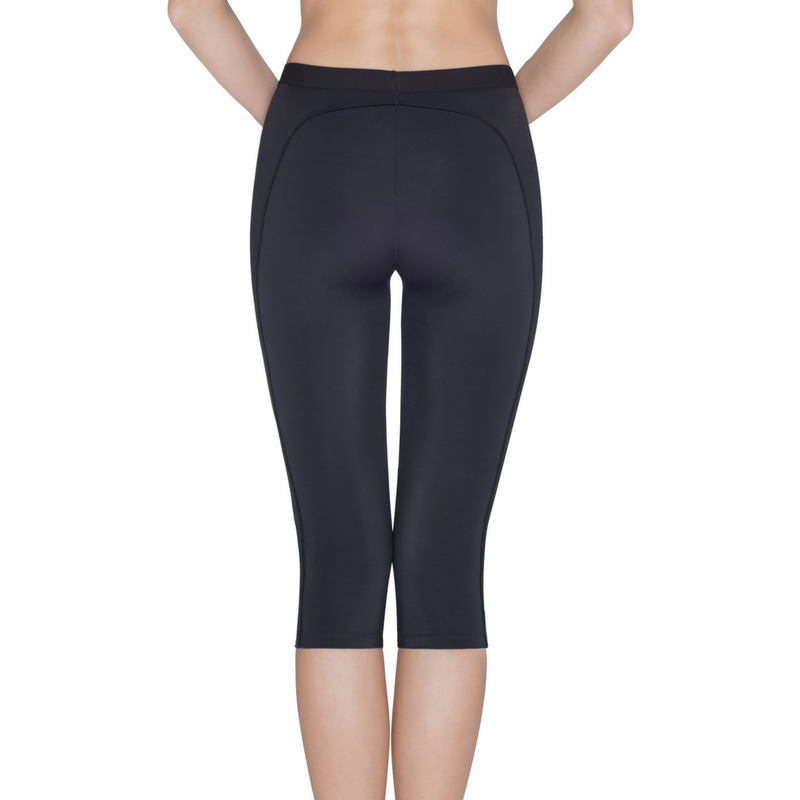 Black Capri leggings for women by Lime Lucy from Lauma Active Lady Fitness, designed for active wear and comfortable fit.