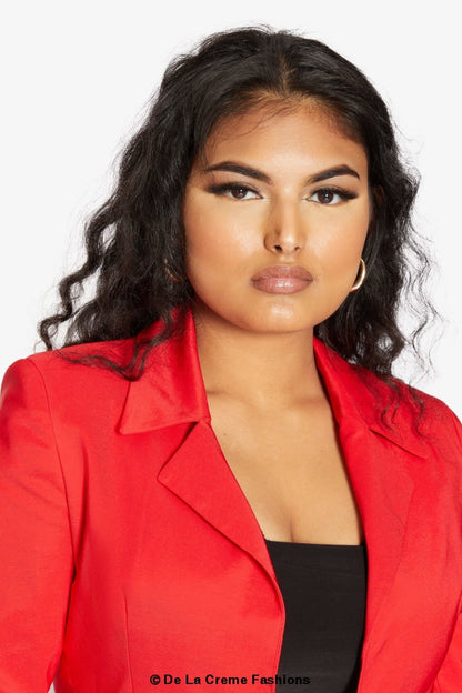 Rose Eleusis curved hem longline blazer displayed on a model, featuring a tailored fit and stylish design for a sophisticated look.