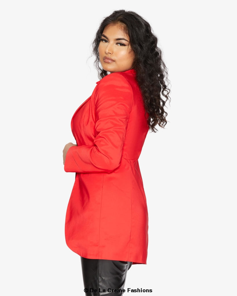 Rose Eleusis curved hem longline blazer featuring a tailored fit and stylish design, perfect for versatile jackets and coats.
