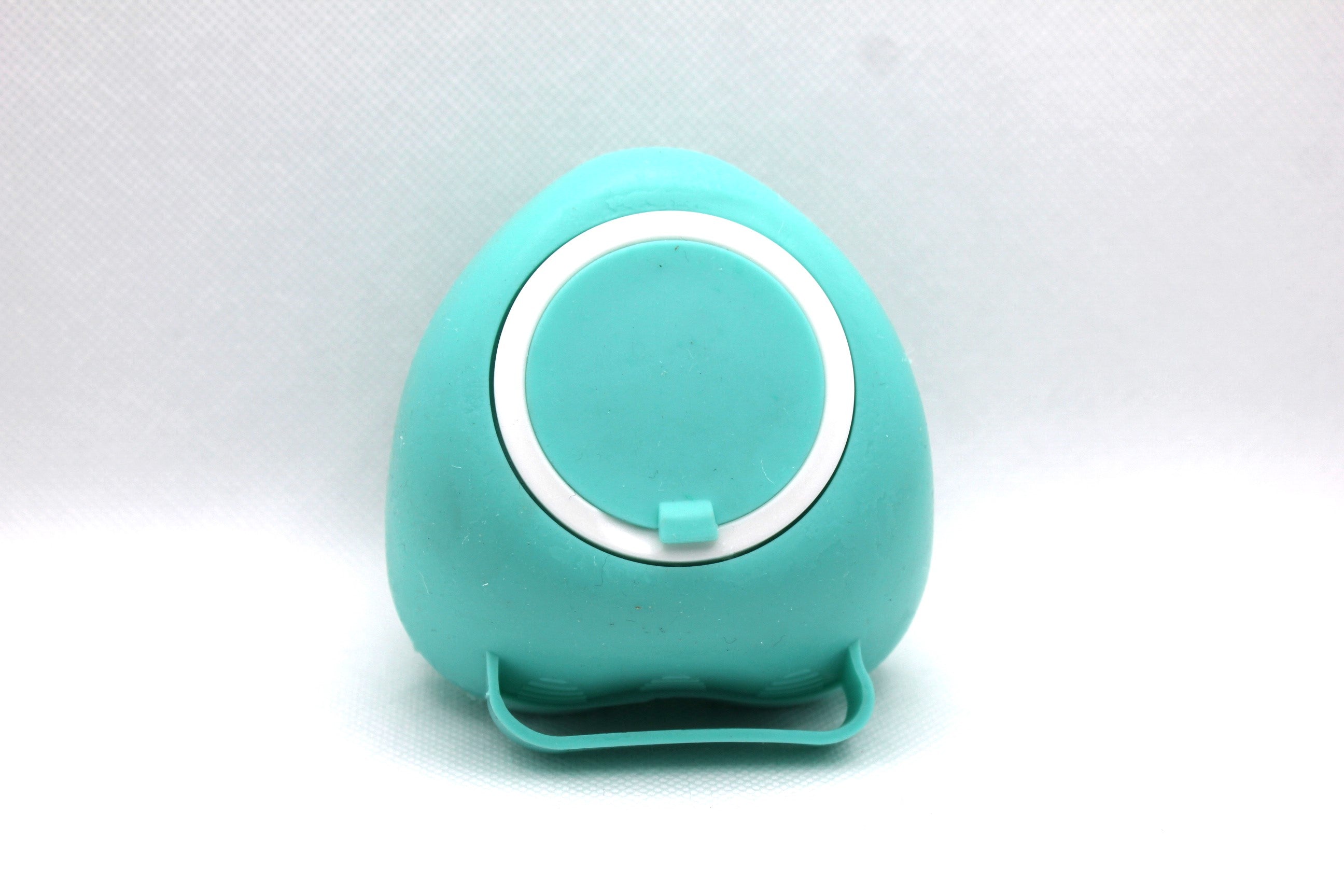 Sky Pandion BrushPro pet bath brush with ergonomic handle and soft bristles, perfect for easy and comfortable pet bathing.