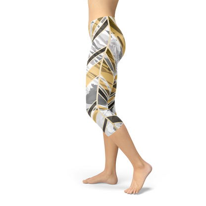 White marble-pattern Capri leggings with black gold lines by Maroon Sooty, featuring a stylish and comfortable fit.