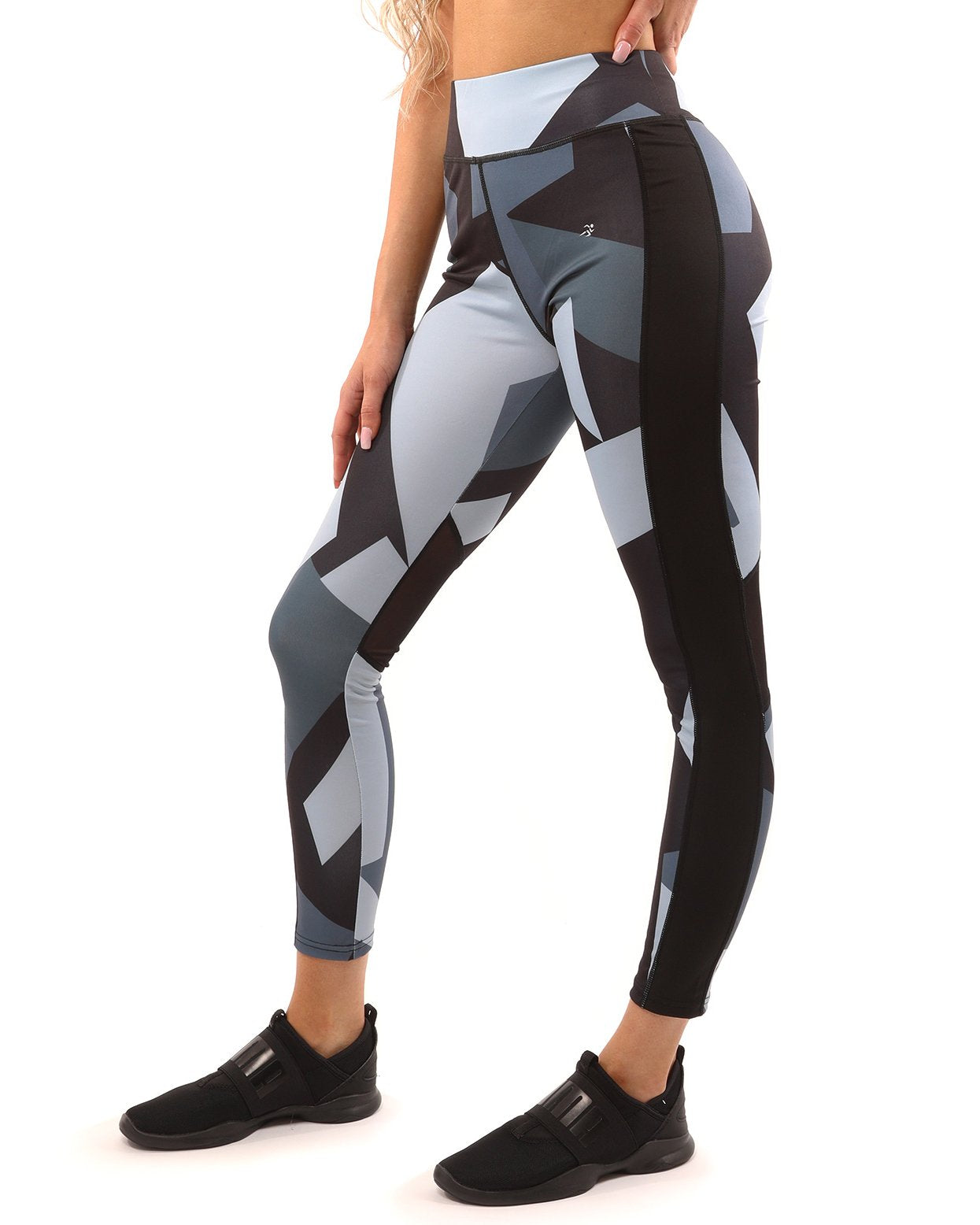 Lazurite Bondi Set with black and grey leggings and sports bra, women&