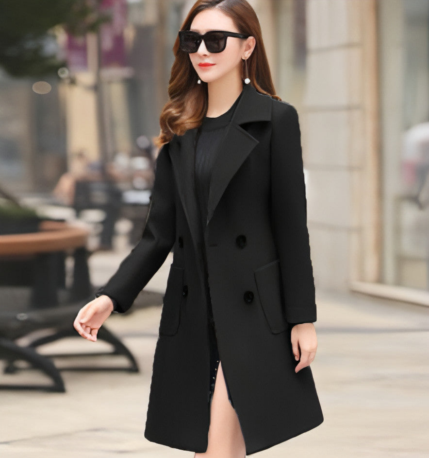 Carmine Juneberry Vintessa™ tweed windbreaker for women, stylish jacket with tailored fit and classic tweed pattern.