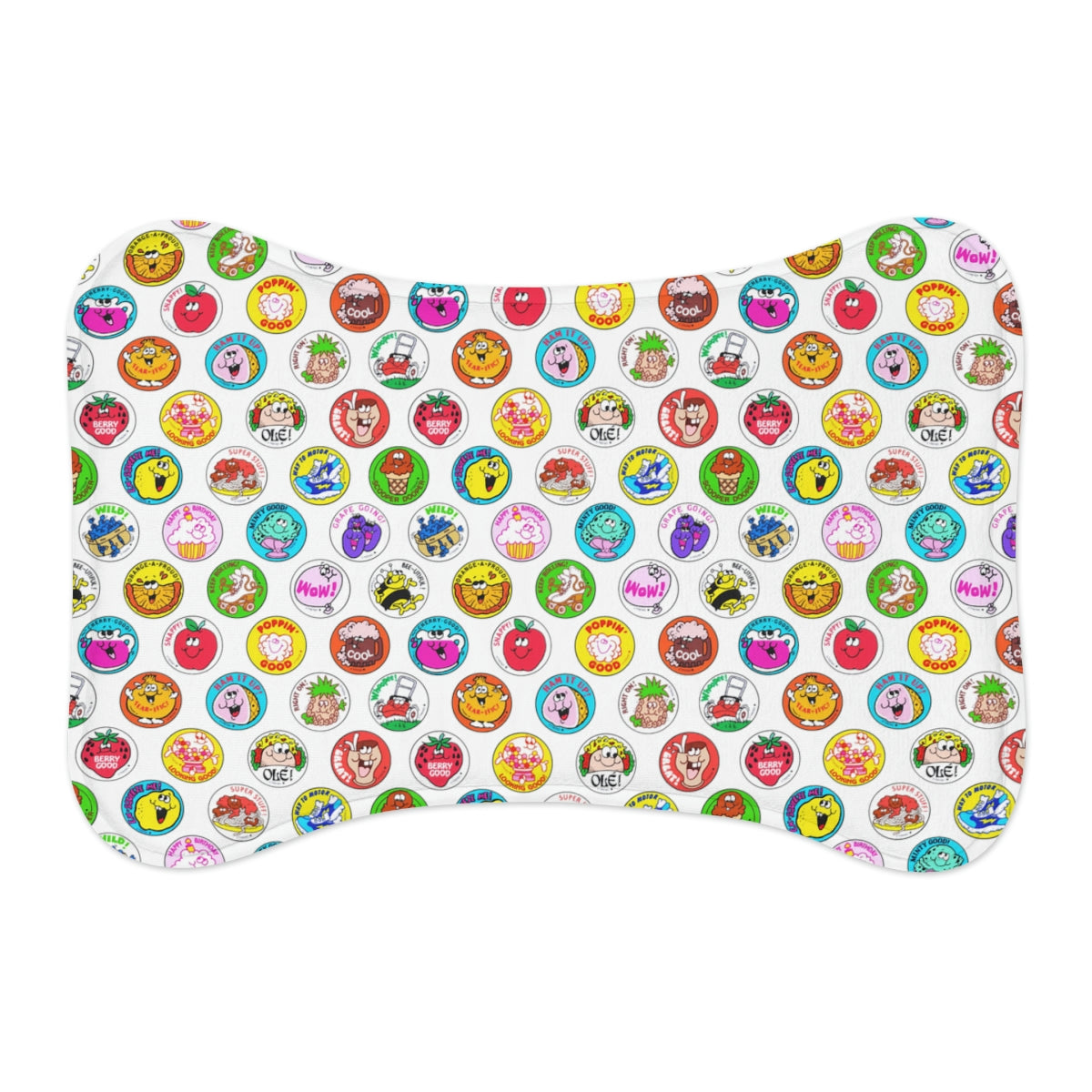 Puce Arrowwood pet feeding mat with non-slip surface, designed for pets to keep their bowls stable and protect floors.