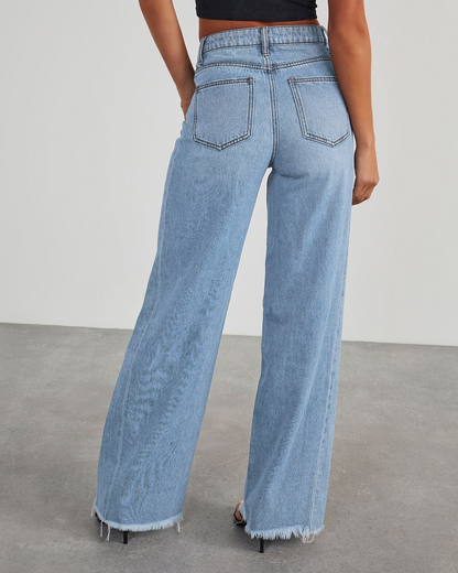 Carmine Juneberry PocketEase™ Denim Haute Edition 25 jeans featuring classic blue denim with pocket details and a slim fit.