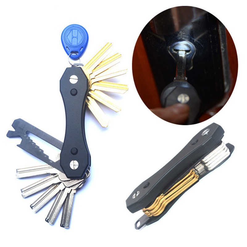 Fuchsia Molly camping utility key holder with built-in LED light, compact and practical for outdoor key organization and illumination.