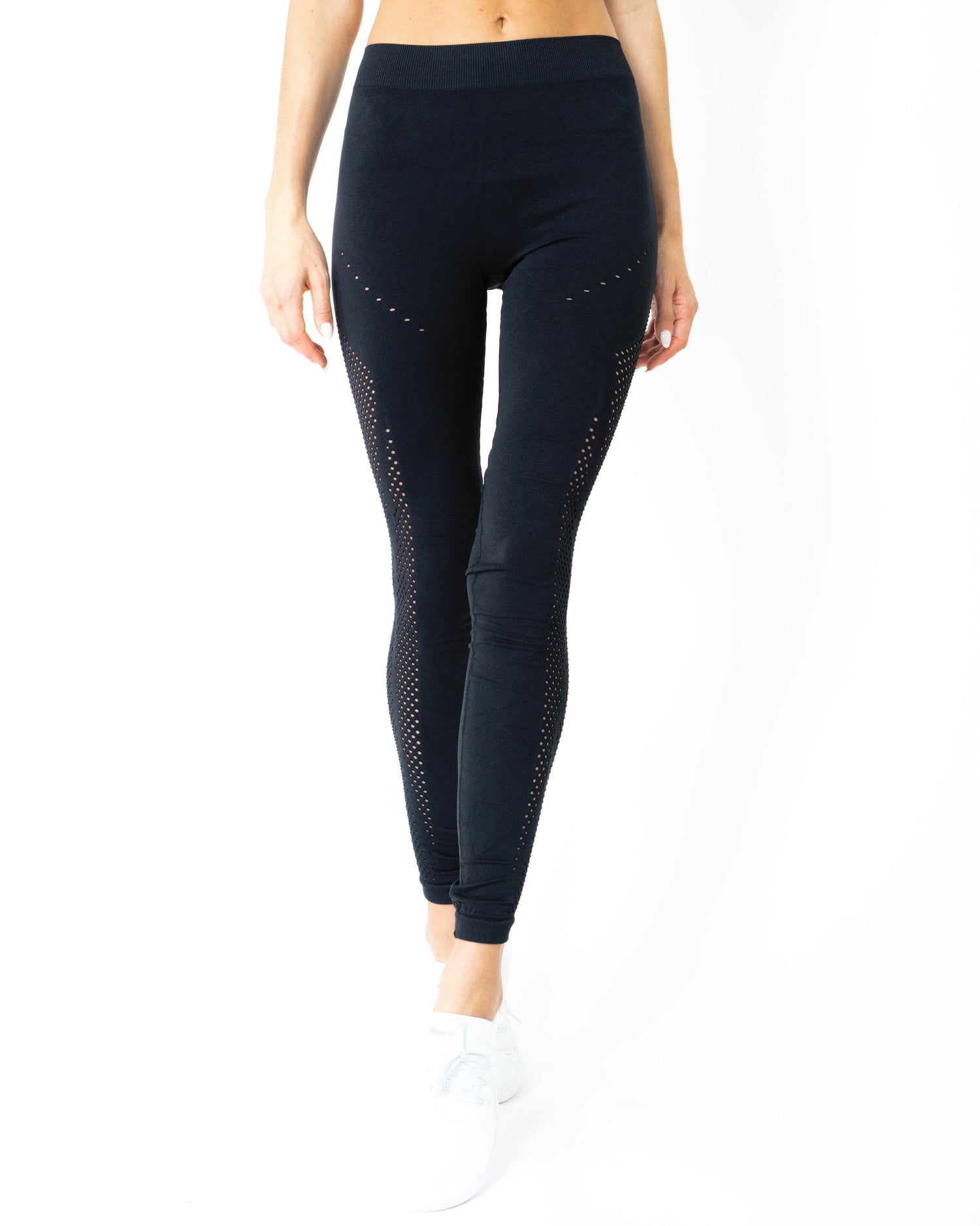 Black Milano leggings and bra set by Lazurite, made in Italy, featuring comfortable, stylish women&