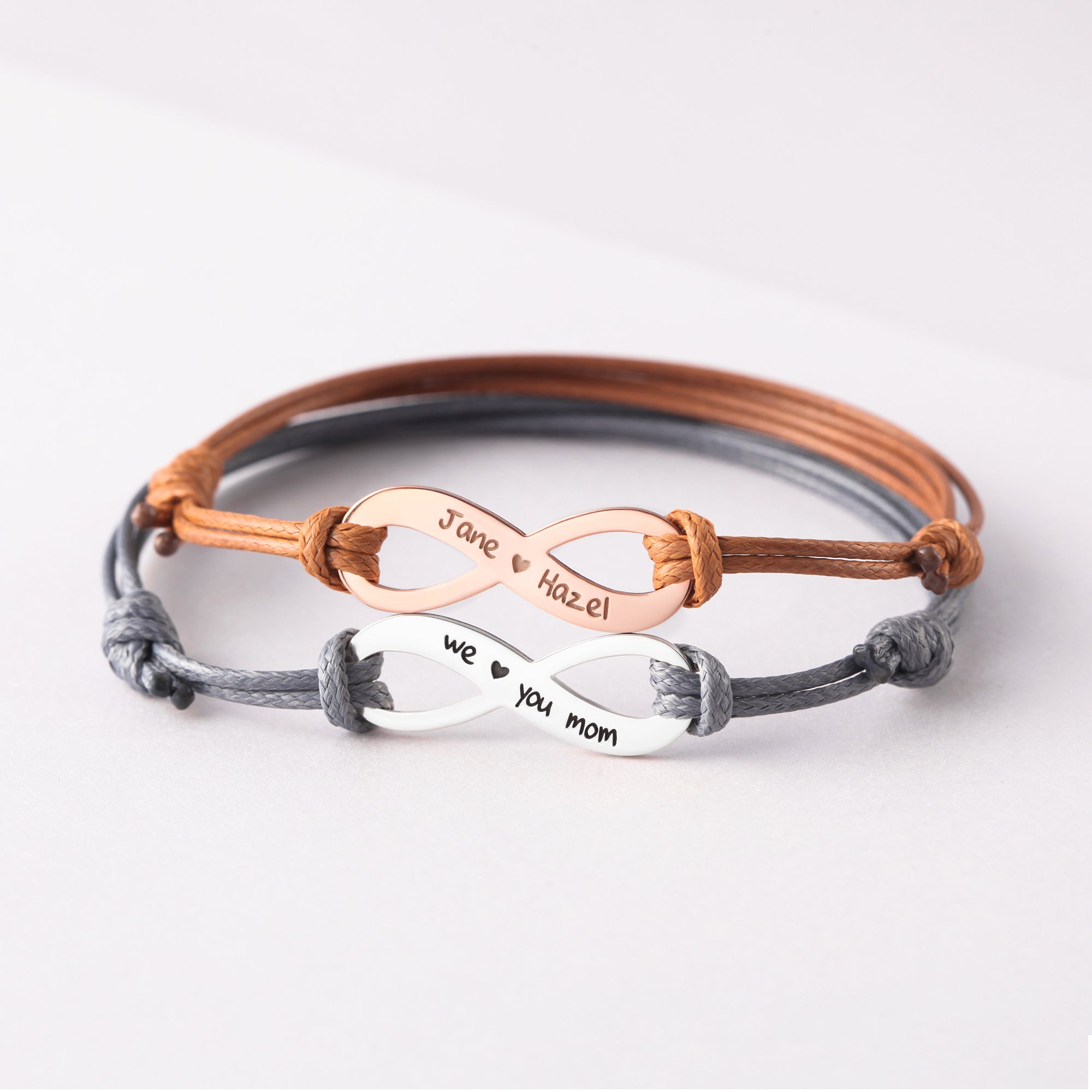 Green Millie mother bracelet with personalized kid names, a heartfelt gift for Mother’s Day, featuring delicate bracelet design.