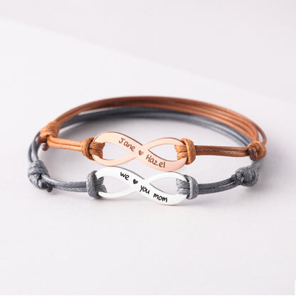 Green Millie mother bracelet with personalized kid names, a heartfelt gift for Mother’s Day, featuring delicate bracelet design.