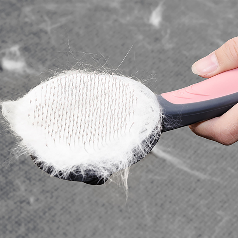 Lilac Milo pet grooming comb for cats and dogs, featuring fine and wide teeth for detangling and brushing pet hair.