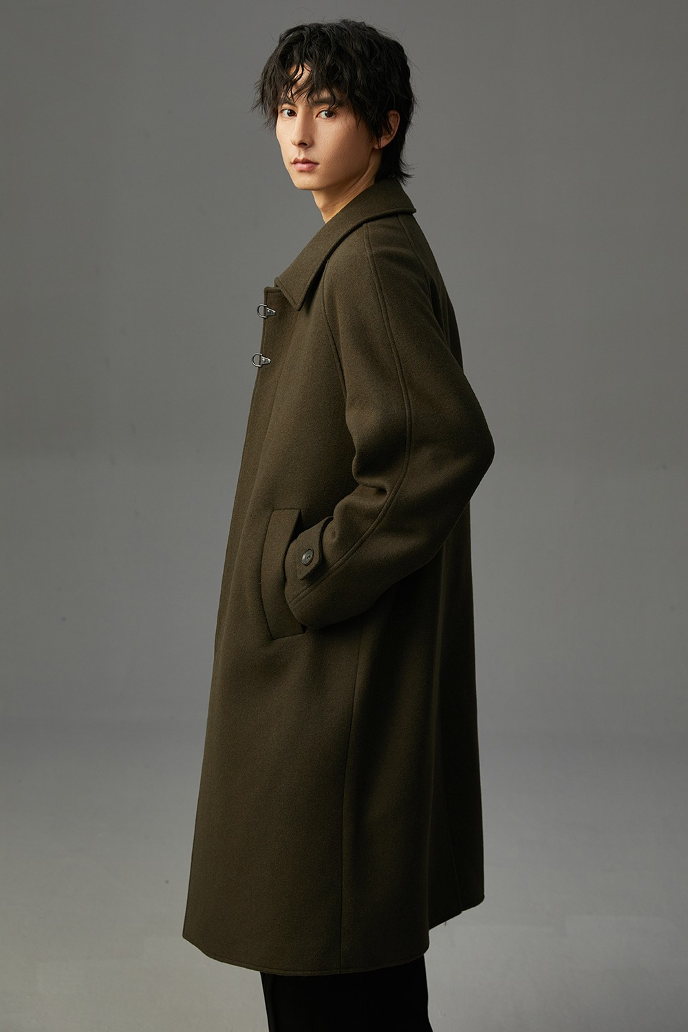 Carmine Juneberry Winter Elegance wool coat with tailored fit, featuring a classic collar and button closure, stylishly displayed.