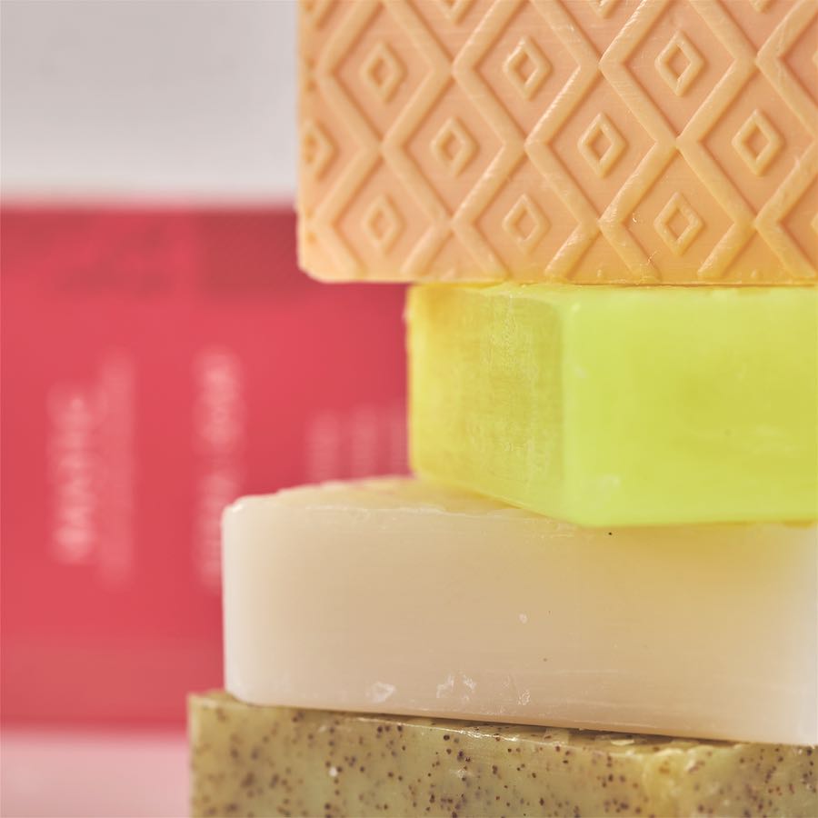 Orchid Fennel Kear Lemon Yucca soap bar showing natural lemon and yucca ingredients for detox and soothing body cleanse.