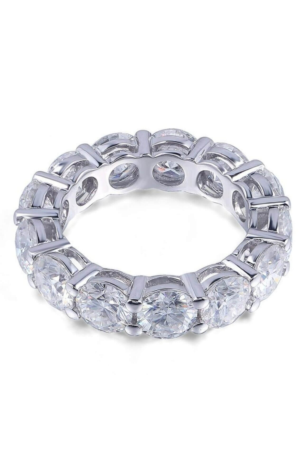 925 silver oval cubic zirconia band ring with a polished finish, featuring sparkling cubic zirconia stones from Ultramarine Birch.