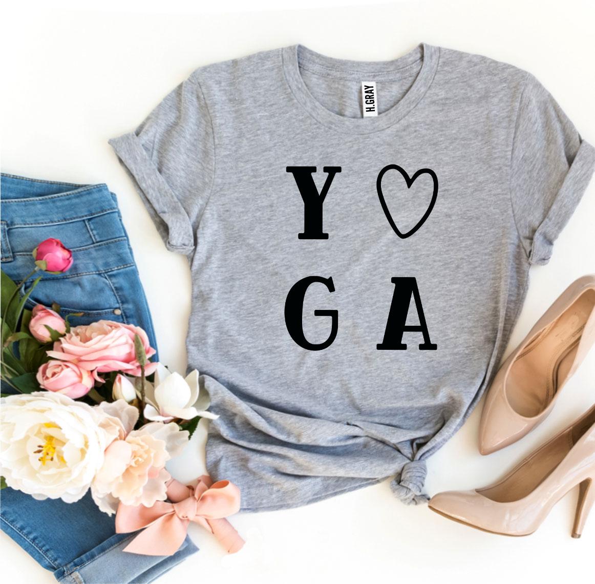 Agate yoga T-shirt in soft, breathable fabric with a relaxed fit, suitable for yoga and activewear.