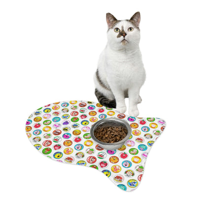 Puce Arrowwood pet feeding mat with non-slip surface, designed to keep pet bowls stable and protect floors.