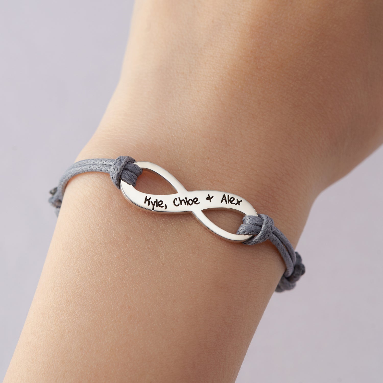 Green Millie mother bracelet with engraved kid names, stylish jewelry gift perfect for Mother&