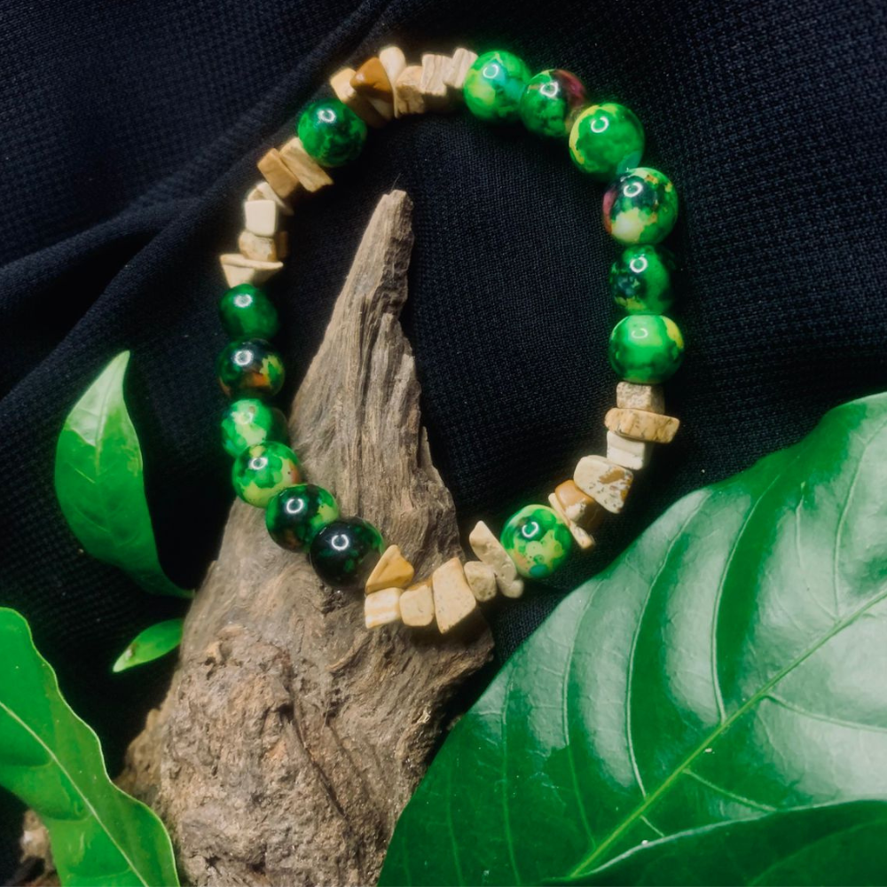 Tan Saffron Bark Agate and black green stone chip stretch bracelet with polished, natural gemstone beads.