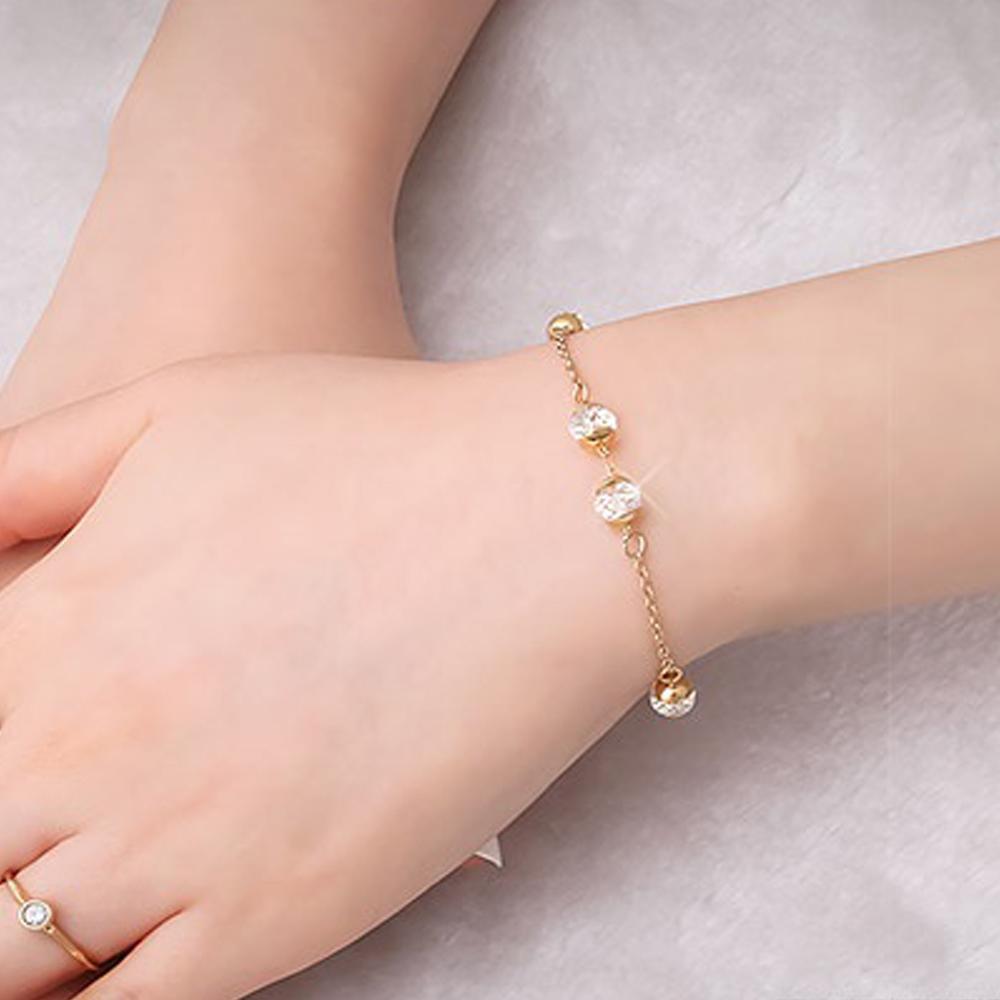 Yellow Pandora Madison 14K gold plated chain bracelet with delicate links and secure clasp, stylish jewelry accessory.